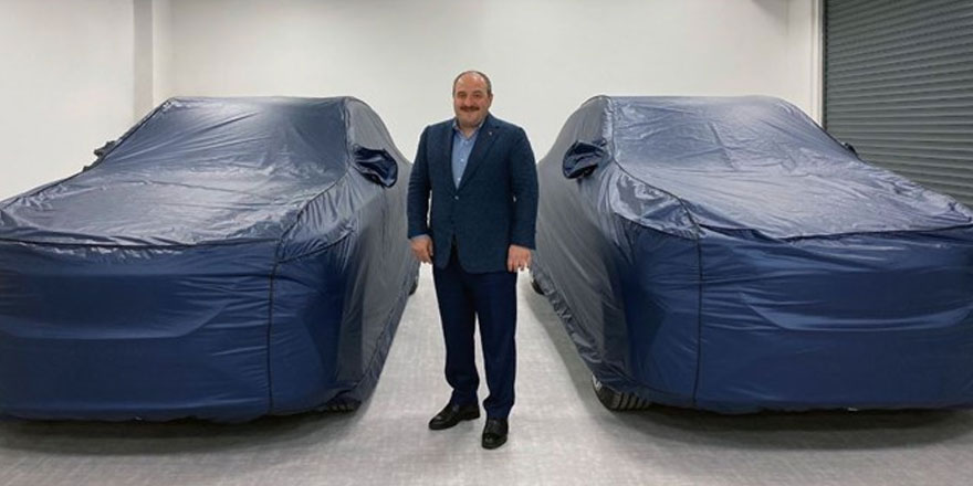 Bakan Varank'tan yerli otomobil paylaşımı