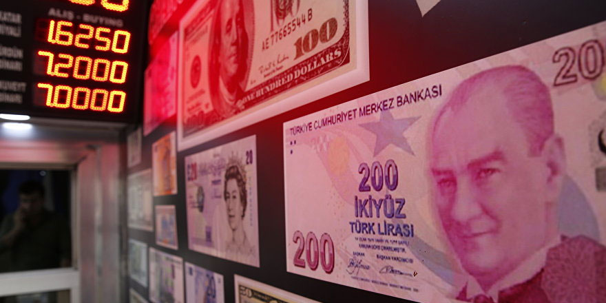 TL'nin dolar karşısındaki aylık değer kaybı yüzde 4’ü aştı