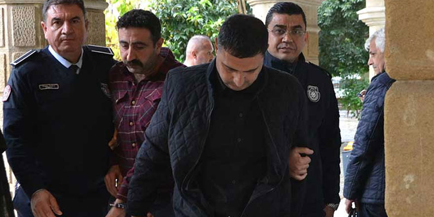 Kaçak etin geçirilmesine göz yumdu