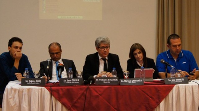 Yazılı, görsel ve yeni medya sorunları YDÜ'de tartışıldı