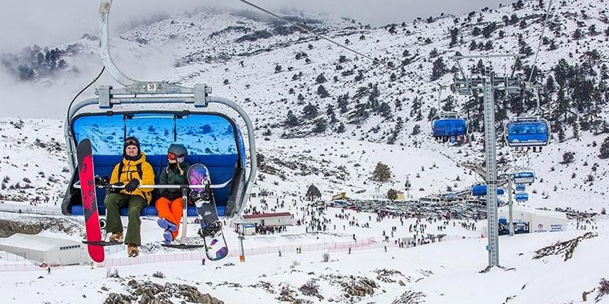 Denizli Kayak Merkezi’nde sezon açıldı