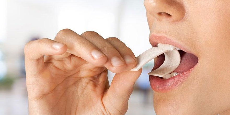 ‘Bitki çayı içtikten sonra şekersiz sakız çiğneyin’