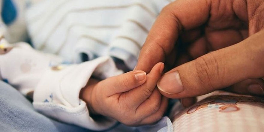 Yıllardır çocuk sahibi olmaya çalışan 5 arkadaş aynı yaz hamile kaldı