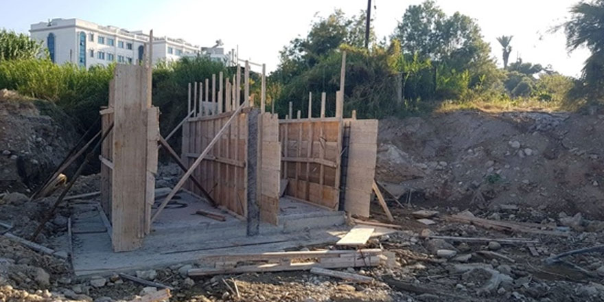 Girne belediyesi su taşkınlarıyla ilgili mücadeleye devam edildiğini bildirdi