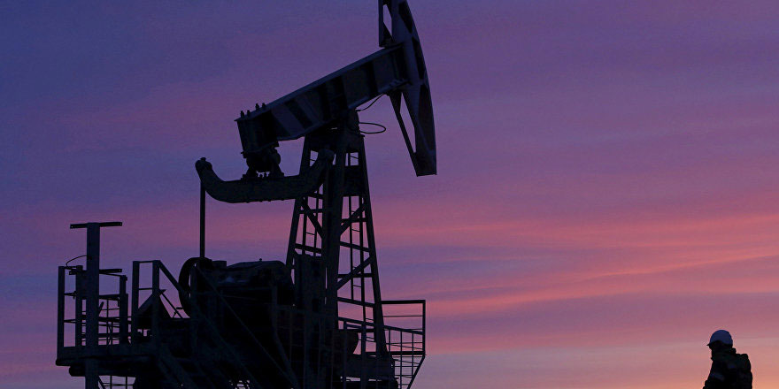 Bloomberg: Rusya petrol üretiminde Sovyet sonrası dönemin rekorunu kırdı