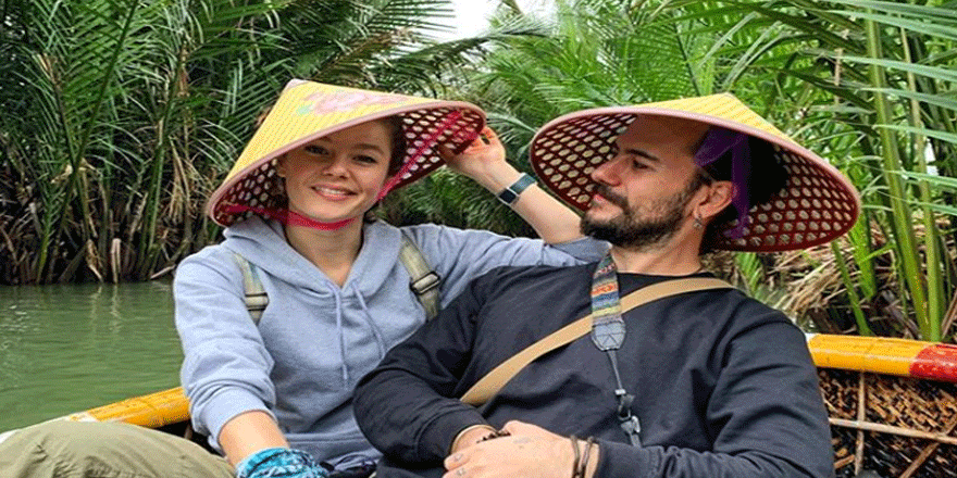 Burcu Biricik ve eşi Emre Yetkin Vietnam'da aşk tazeliyor