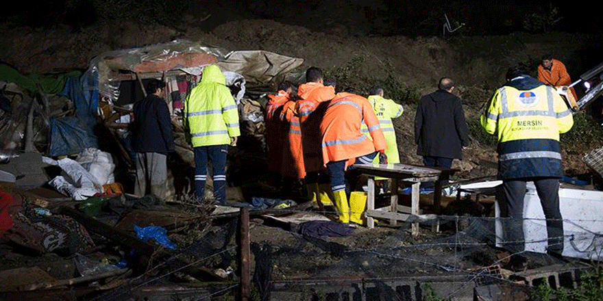 Şiddetli yağış Mersin'de 2 can aldı