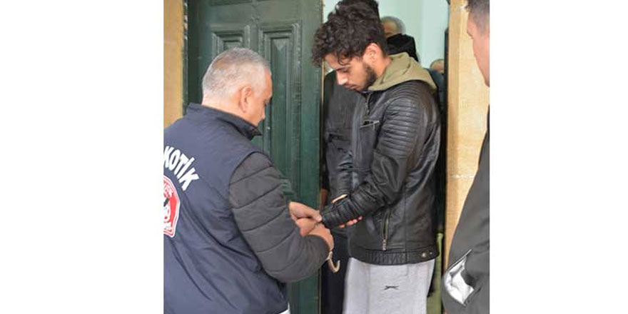 Uyuşturucudan tutuklandı