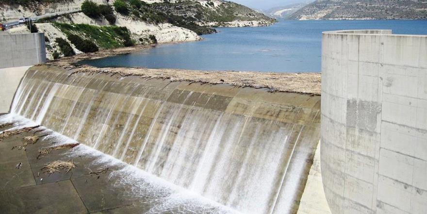 Kuri barajı taştı