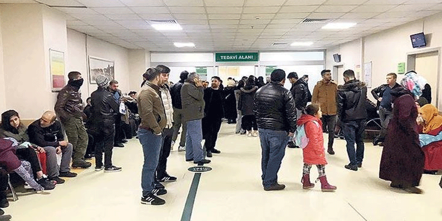 Acil servise testereyle gelen hasta yakınları var
