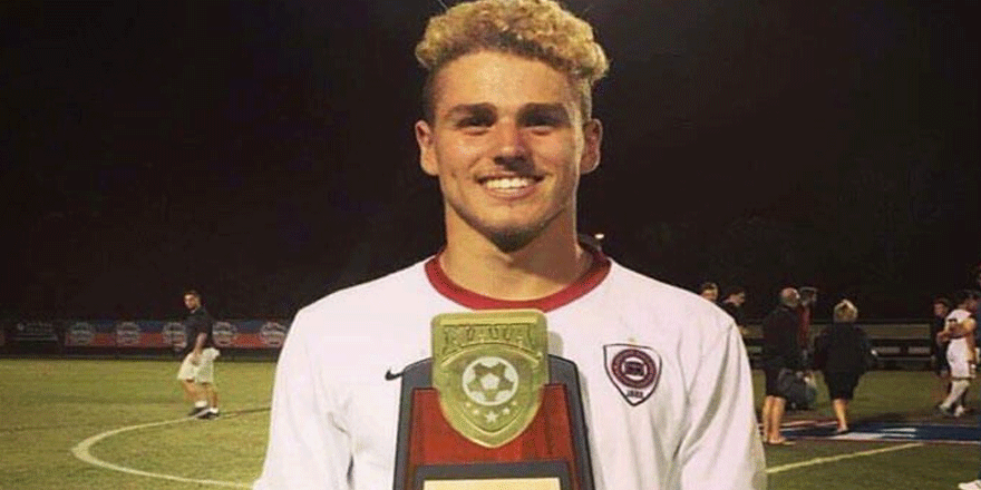 Genç futbolcu köpekbalığı kurbanı oldu