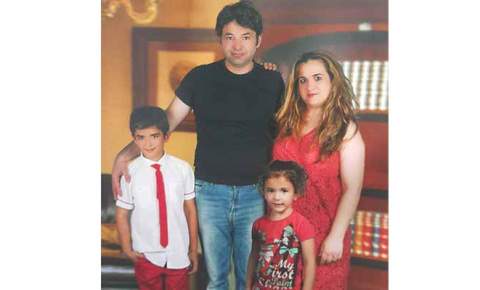 Bebeğine sevinemedi