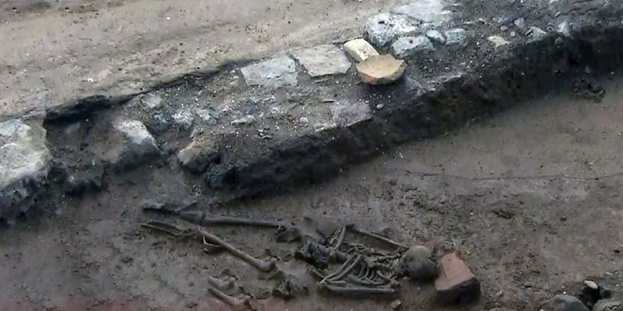 Haydarpaşa'nın rayları altındaki tarih