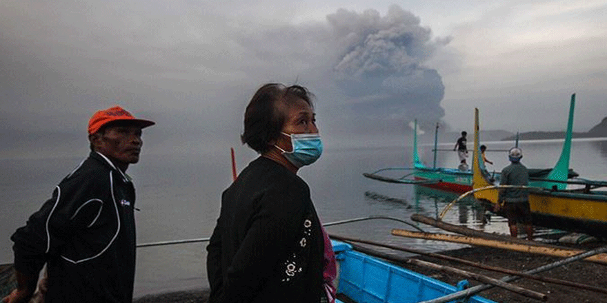 Yanardağ patladı, kalp krizinden öldüler
