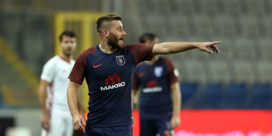 Medipol Başakşehir Tunay Torun ile yollarını ayırdı