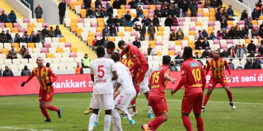 Yeni Malatyaspor Sivasspor 2-1 | Yiğidolar yenilgiye rağmen turladı