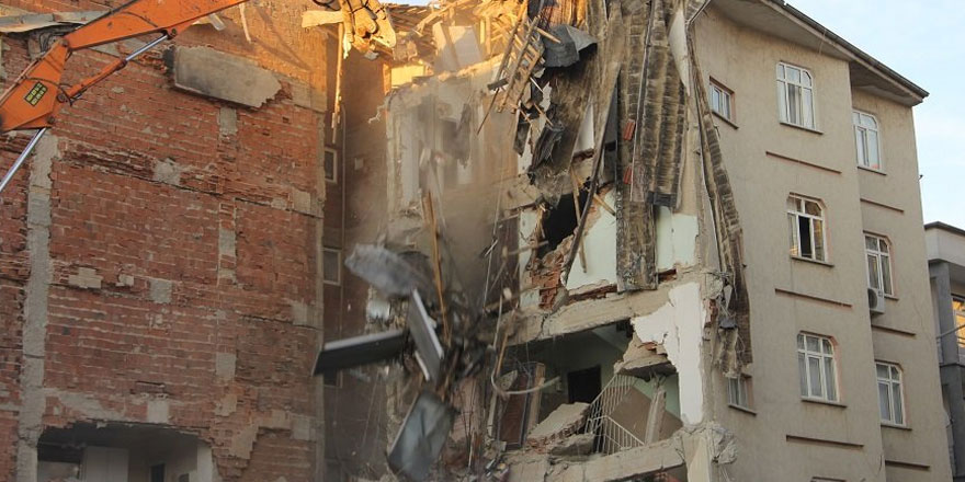 Elazığ depreminde ölü sayısı 39’a yükseldi