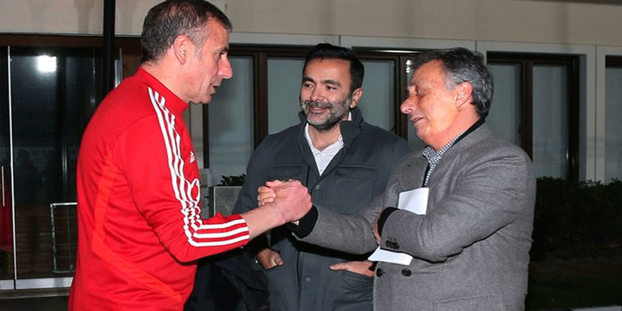 Abdullah Avcı, Beşiktaş'ı avukatına yönlendirdi