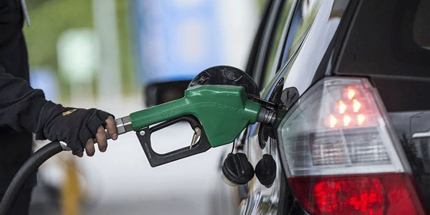 Petrol fiyatları coronavirüs nedeniyle düşmeye devam ediyor
