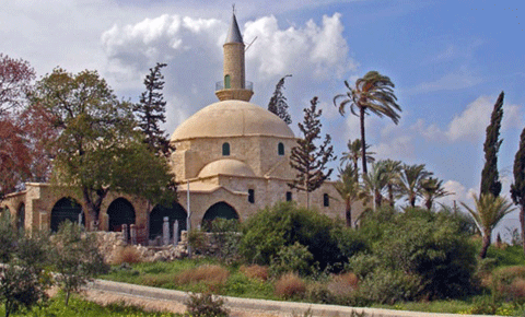 KKTC’ye geçen iki kişi polis tarafından tutuklandı