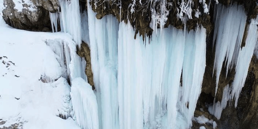 Dipsiz Göl'de kartpostallık manzara
