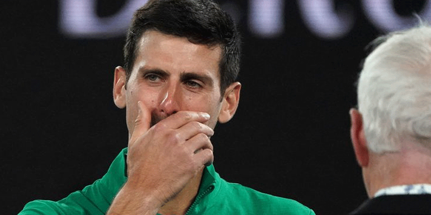 Avustralya Açık'ta yarı finale yükselen Djokovic, Kobe Bryant'ı gözyaşlarıyla andı