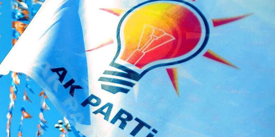 AK Parti'den tek taraflı 'Yüzyılın Anlaşması'na 3 dilde tepki