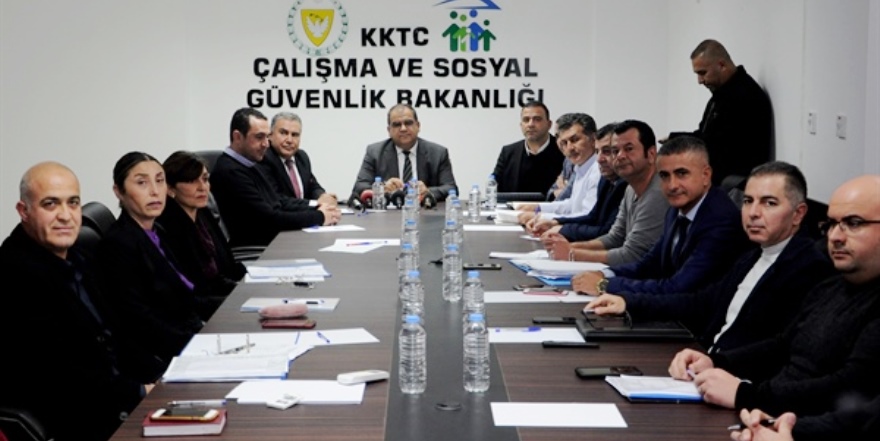 Asgari Ücret Saptama Komisyonu'nda gerginlik!