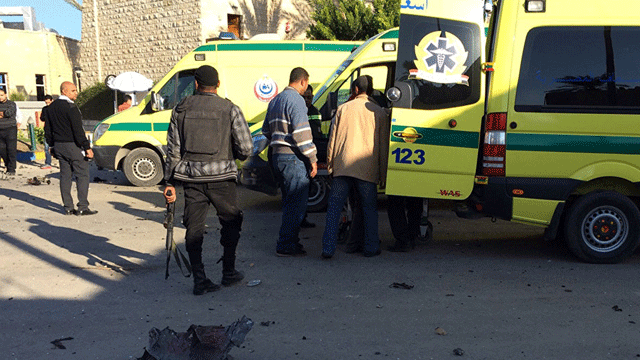 Mısır'ın Sina Yarımadası'nda camiye saldırı: En az 115 ölü
