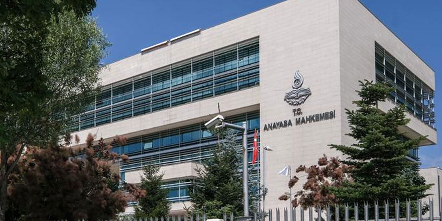 AYM'den tahliye kararına direnen mahkemelere uyarı