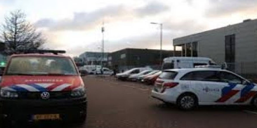 Hollanda'da "Bombalı mektup" paniği