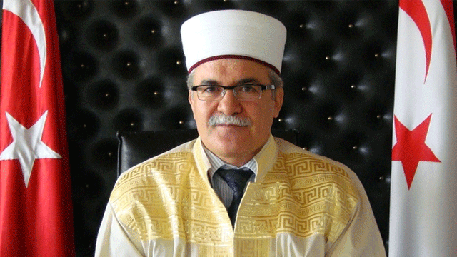 Denktaş’ın ölüm yıldönümü nedeniyle merkezi camilerde Mevlid programları düzenleniyor