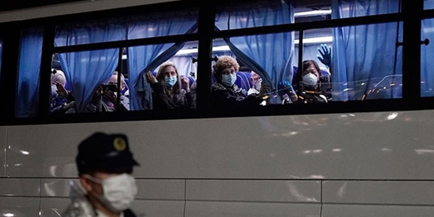 ABD, Japonya'da karantinadaki gemiden vatandaşlarını tahliye etti