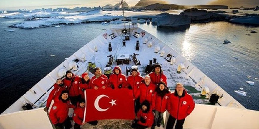 Türk bilim insanları Antarktika'ya ulaştı