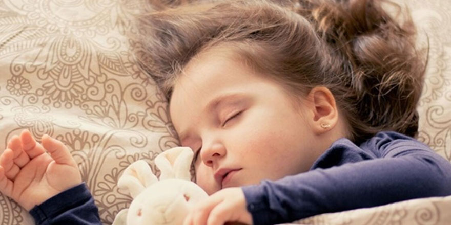 Geç yatan çocuklarda obezite riski artıyor