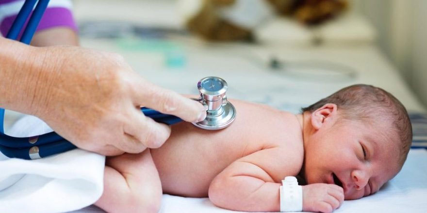 Bebeklerde kasık fıtığı nasıl anlaşılır?