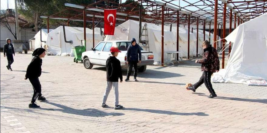 Deprem korkusu geri döndü