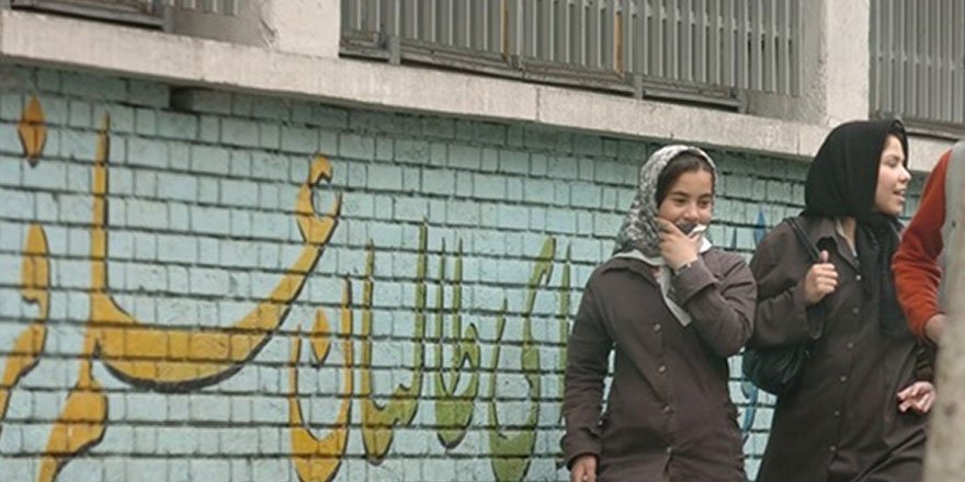 İran'da biri doktor, 3 kişide daha "Kovid-19" tespit edildi