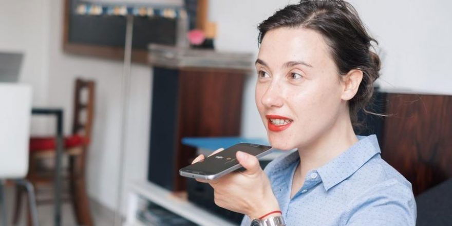 Facebook kullanıcıların sesine para ödüyor