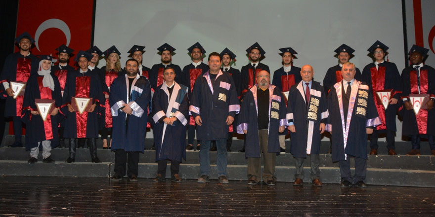 Yakın Doğu Üniversitesi Mühendislik Fakültesi 2019-2020 Güz Dönemi Mezunları Diplomalarını Aldı…