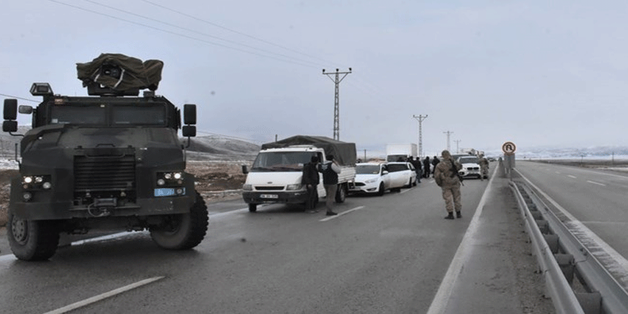 Ağrı'da gümrük müdürlüğü aracına roketli saldırı: 1 şehit