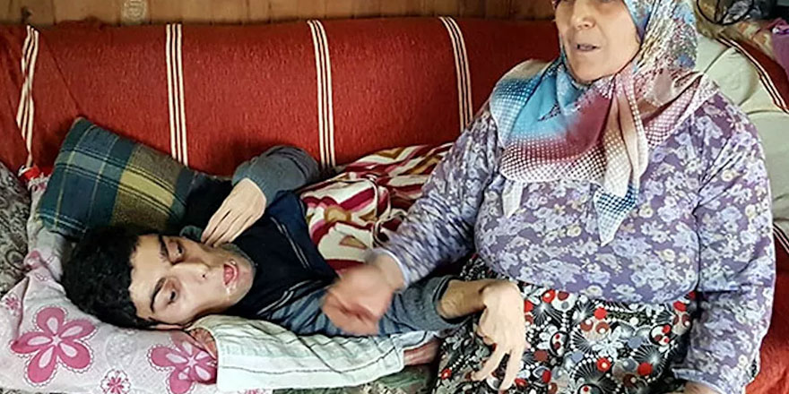 Yatalak engelli oğlu için verilen bakım parası, faiziyle geri istendi