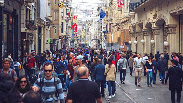 Akciğer sönmesi uzun boylu ve zayıf erkeklerde görülüyor!