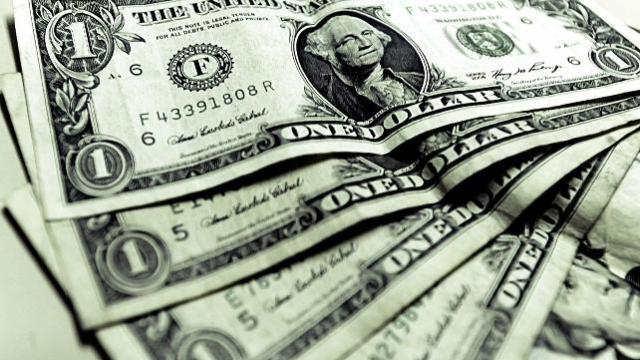 Dolar/TL, yeni güne 4.67'den başladı