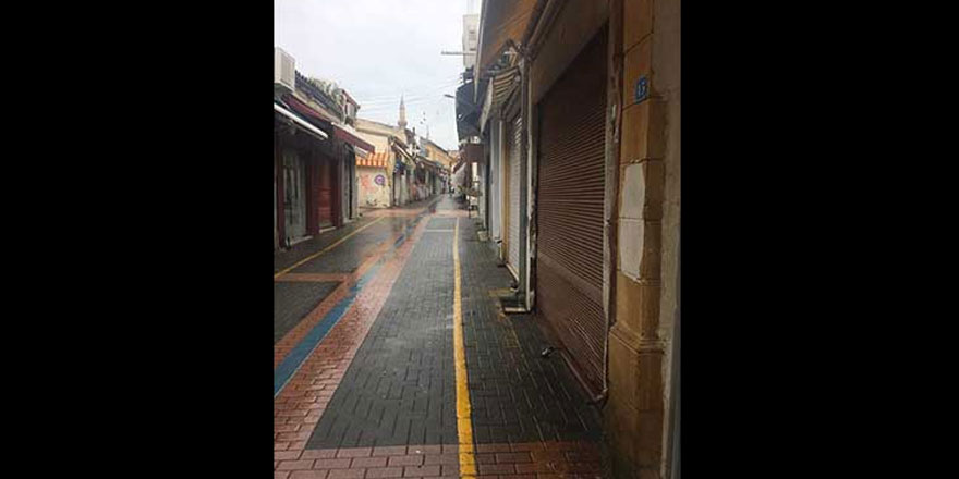 Arasta kepenk kapattı!