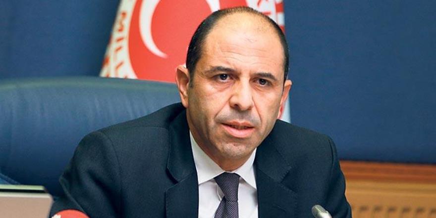 Özersay: "Her isteneni yapan bir hükümet olsun diye operasyon"