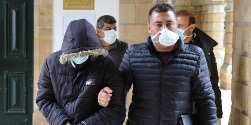 Yurtdışına çıkışı yasaklandı