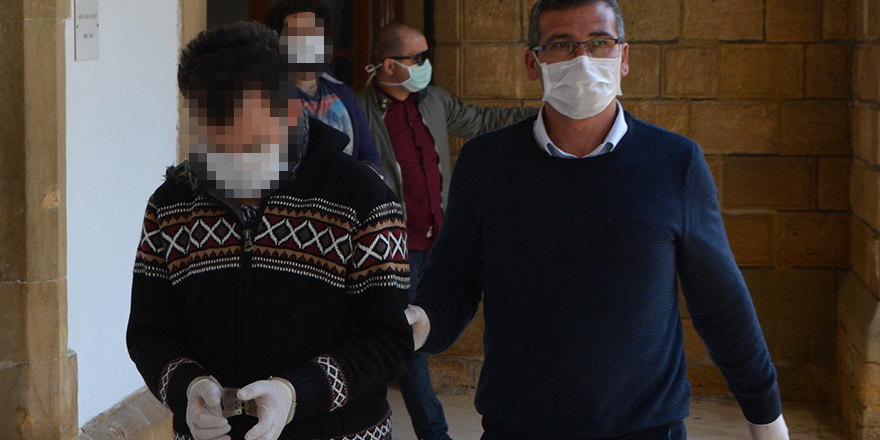 Temizlik yüzünden tartıştığı arkadaşını bıçakladı