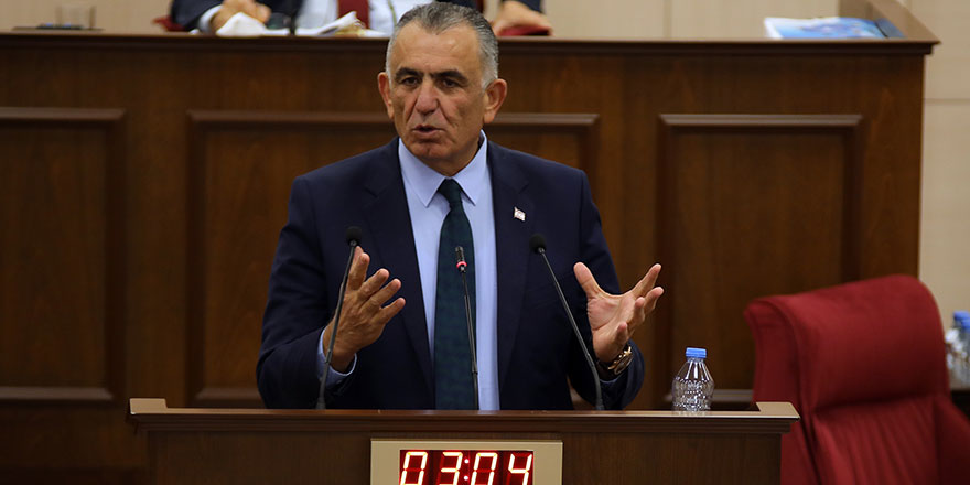 Tarım Bakanı Nazım Çavuşoğlu kendini izole etti