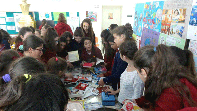 Yakın Doğu Kolejinde “Çocuk Kitapları Haftası” renkli etkinlikle kutlandı…